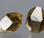 Křemen - Golčův Jeníkov, rozměry vzorku: 3 x 2 cm. © Foto T. Kadlec