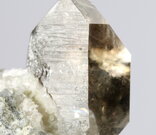 Křemen - Nemojov, délka krystalu: 20 mm. © Foto T. Kadlec